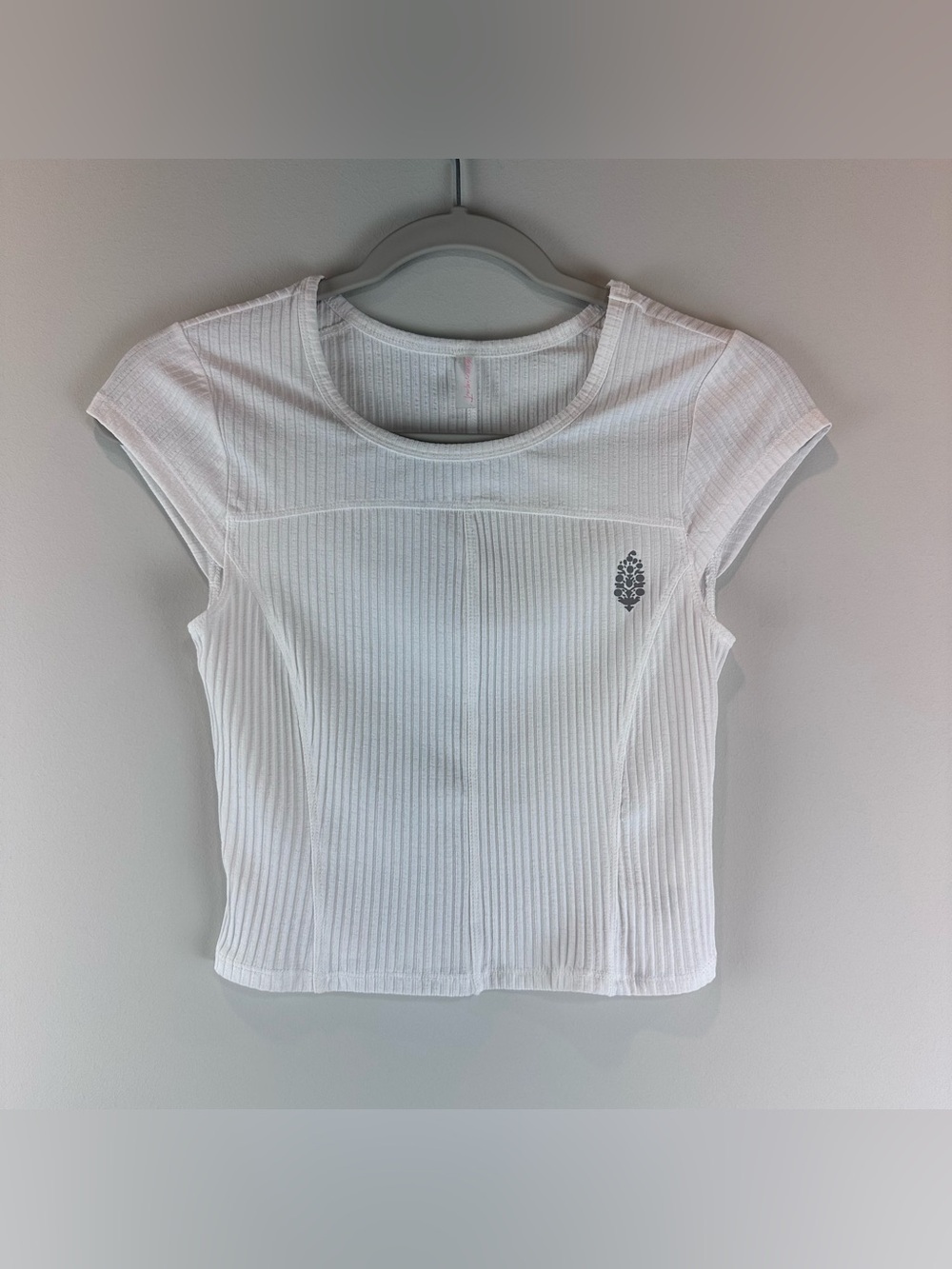 FP Movement Free People White Athleisure Preppy Ribbed Tempo Baby Tee Size XS